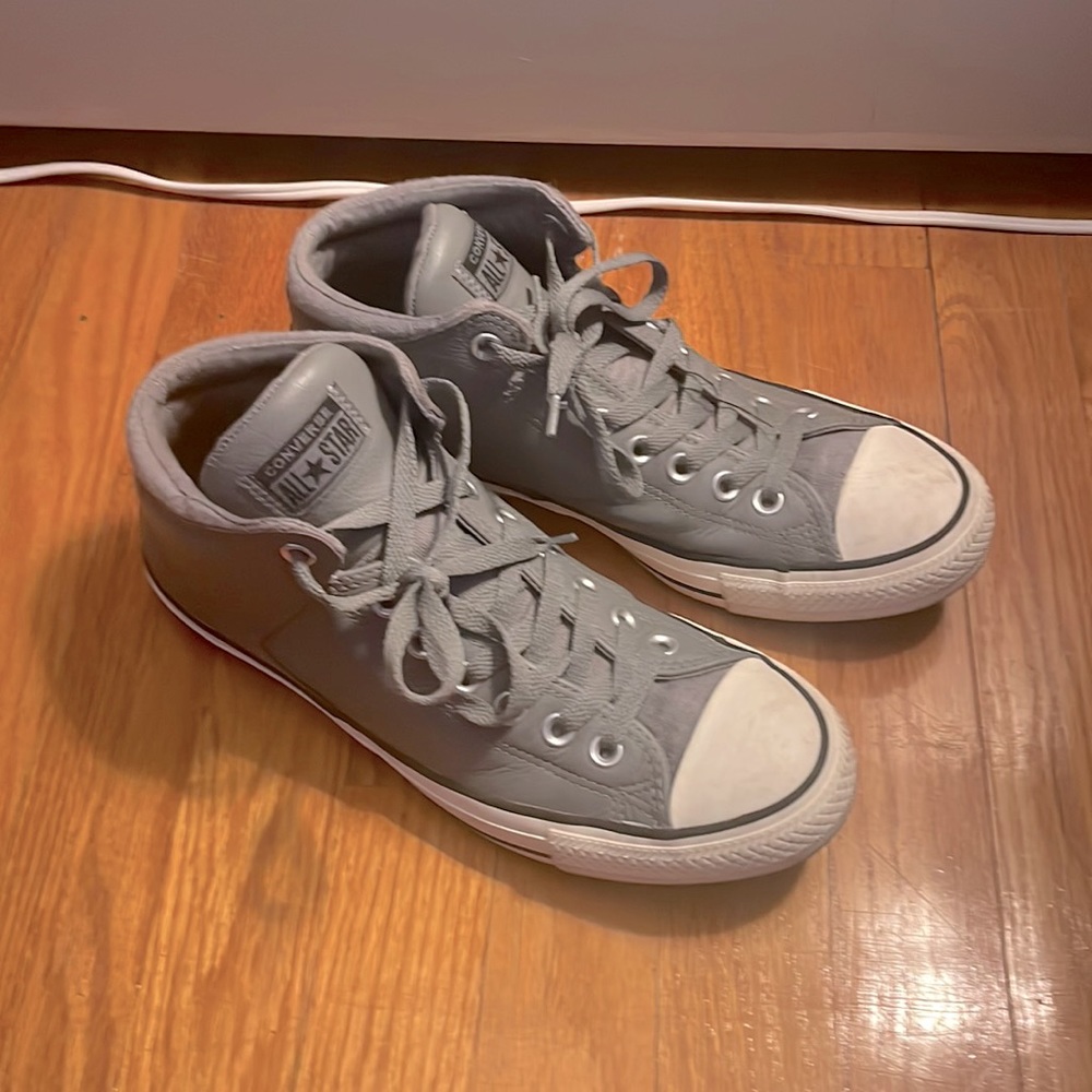 Converse all stars size 8 Mens